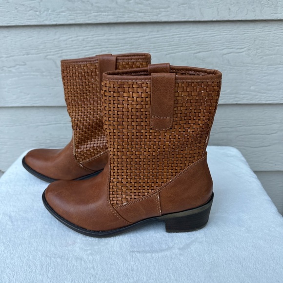 Bare Traps cowgirl ankle boots - Picture 4 of 8